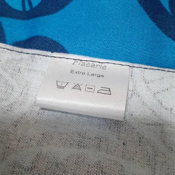 Buttoned Skirt with Pockets - Picture 8 of 10